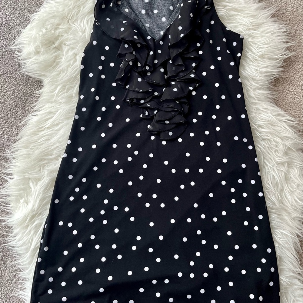 White House black market tunic size S